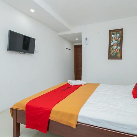 Reddoorz Syariah At Wisma Djokorio Poncokusumo مالانغ المظهر الخارجي الصورة